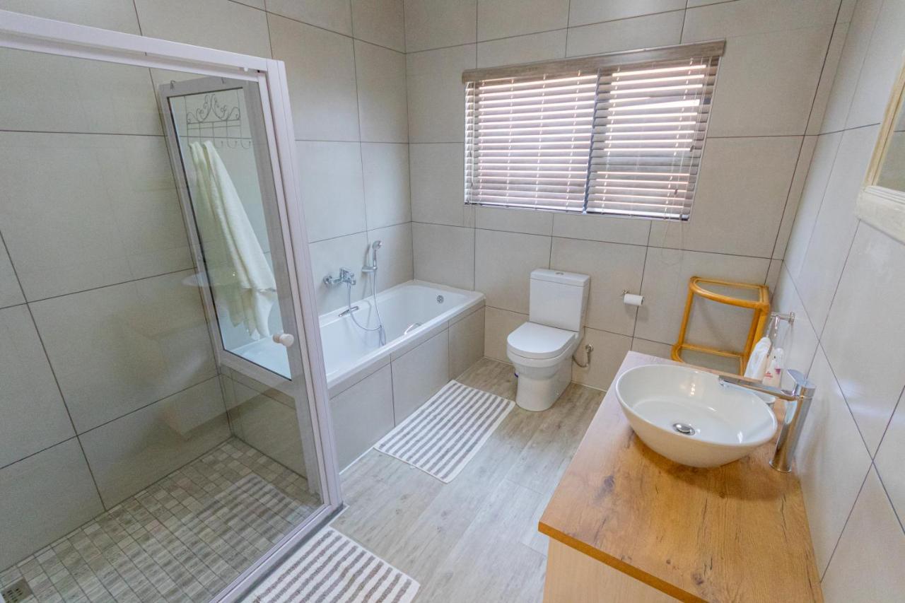 Salty Corner Cottage Свакопмунд Экстерьер фото