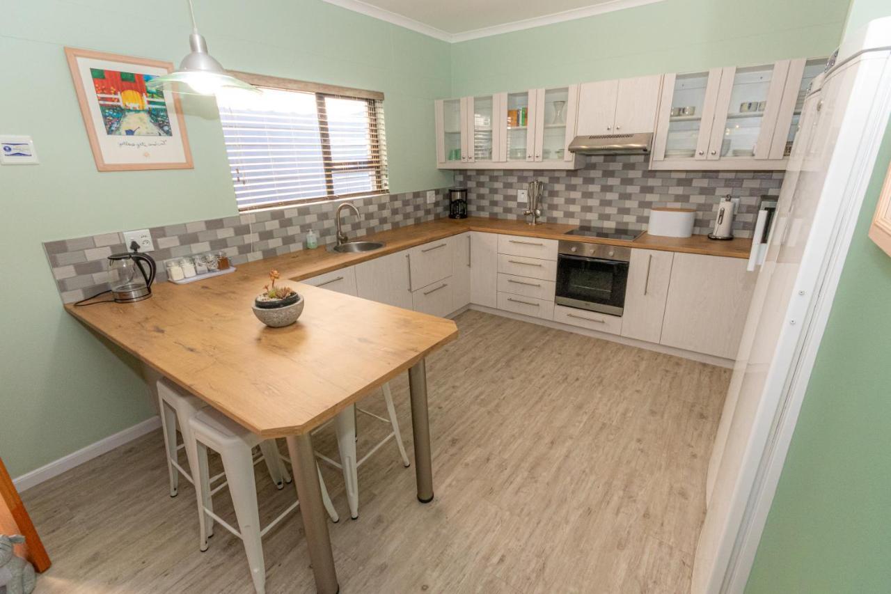 Salty Corner Cottage Свакопмунд Экстерьер фото